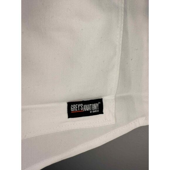 NWT Grey's Anatomy by Barco 2 Pocket V-Neck Shirred Back Scrub Top White XS - Picture 5 of 8